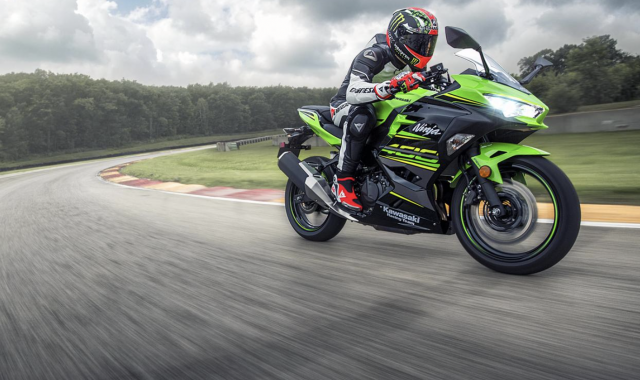 New Kawasaki ZX-25R sportsbike to be sold in two power  | Visordown